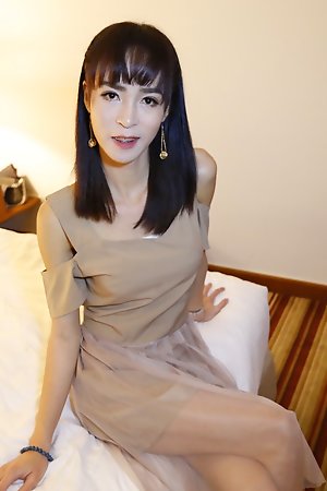 24yo busty Thai ladyboy sucks gone a big white tourist blarney
